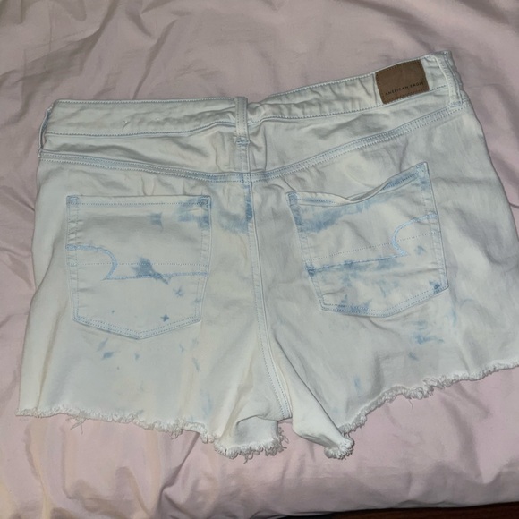 American Eagle light wash Jean shorts - Picture 4 of 4